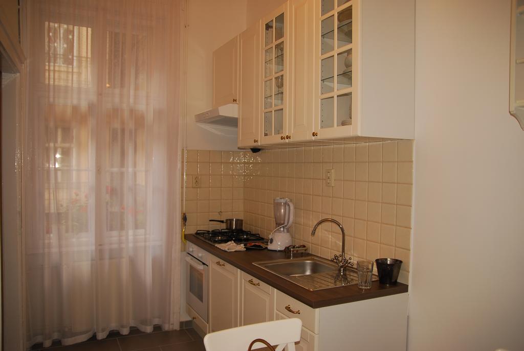 Balazs Apartment - Oktogon 부다페스트 외부 사진